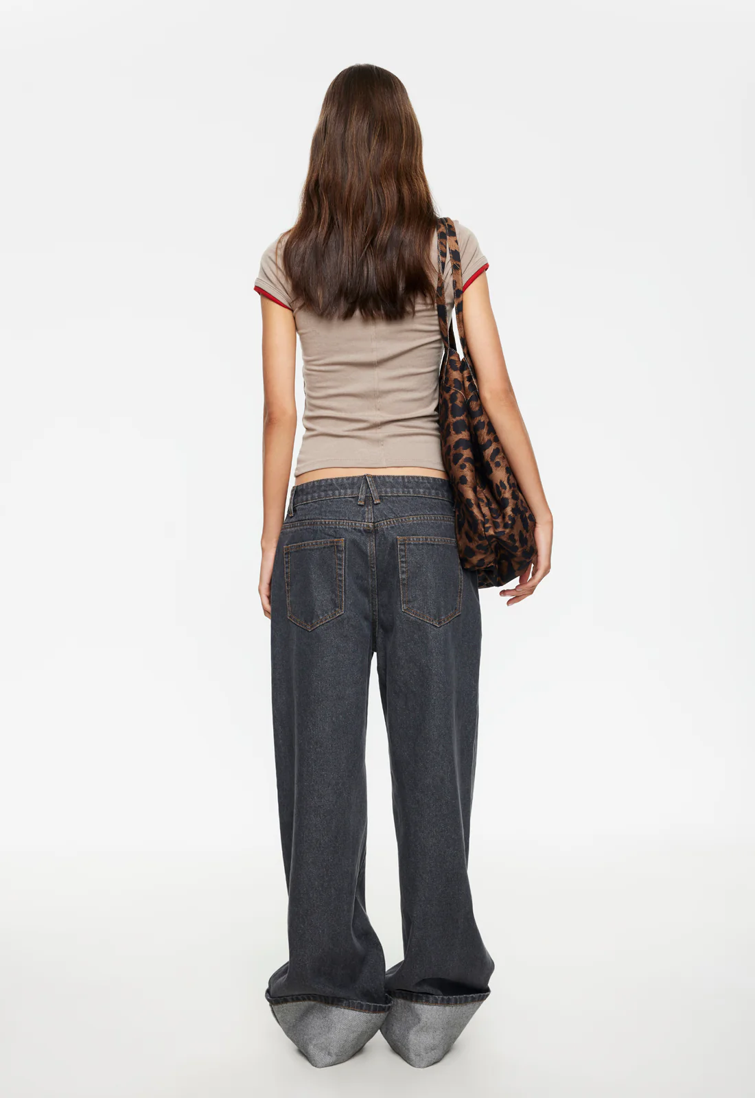 CAPO TEE - SAND - Image 4